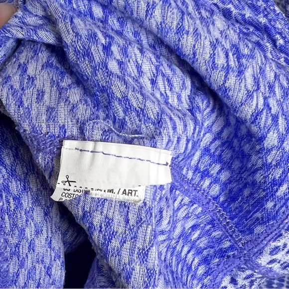 Kirkland Signature Women's  Athletic Activewear Top Blue Size Medium - Picture 6 of 12